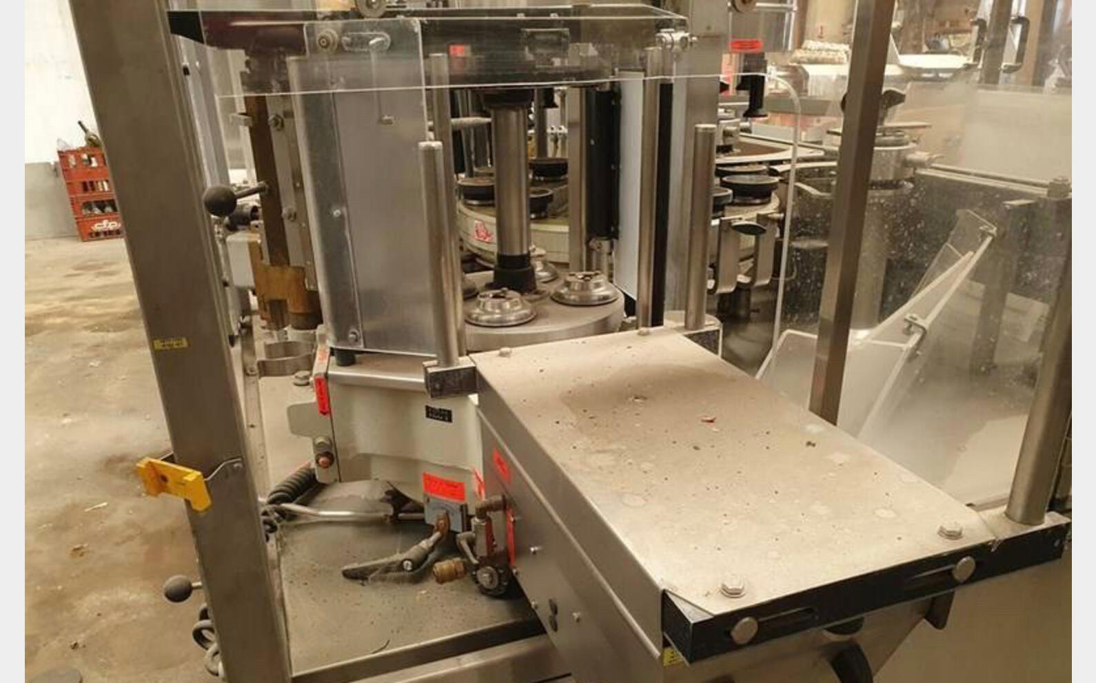KRONES - Etiqueteuse Cadence : 8000 Bt/h KRONES