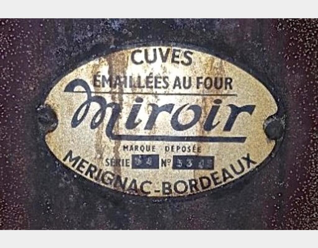 Cuve acier émaillé fermée - capacité 10 hls