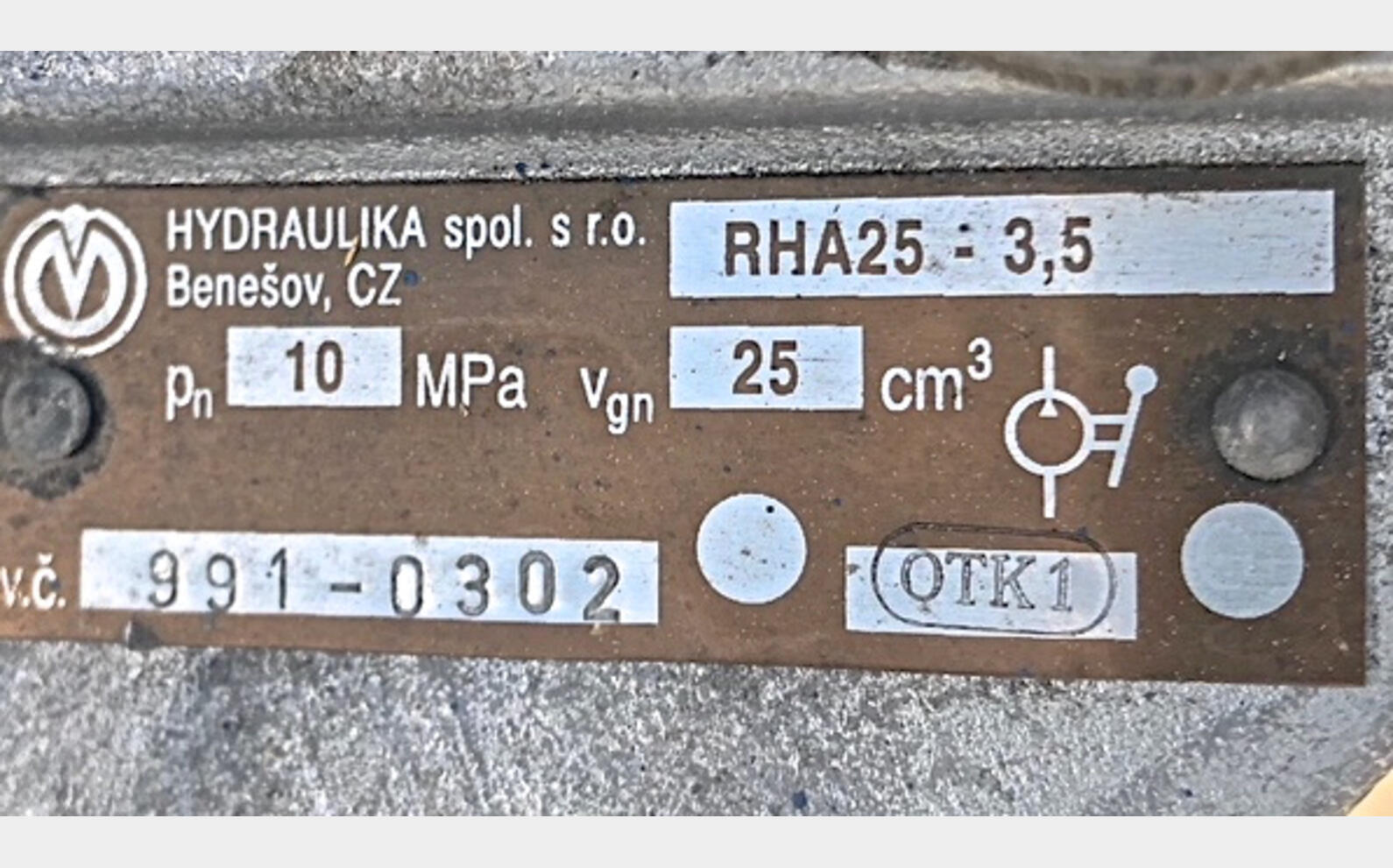 Retourneur de f&ucirc;ts PU0118
