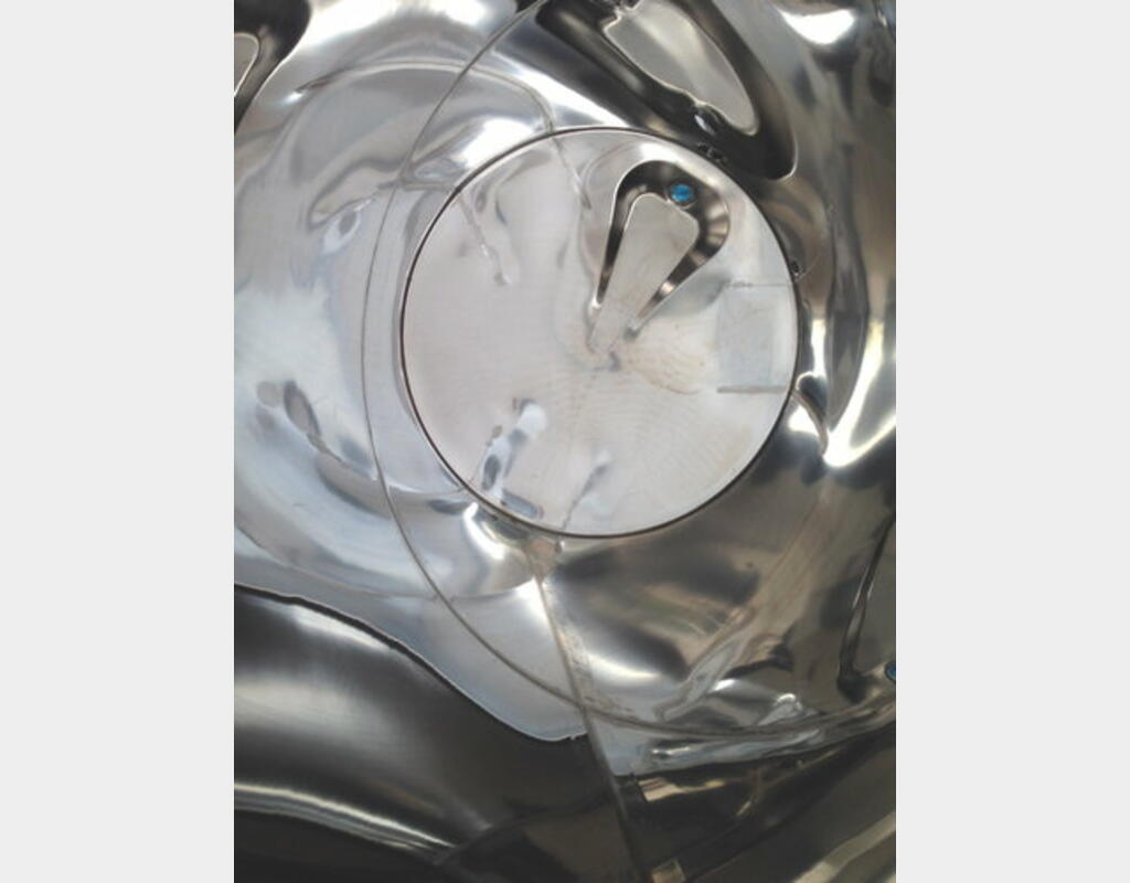Cuve Inox fond bombé chapeau flottant - sur pieds Capacité 1000 L
