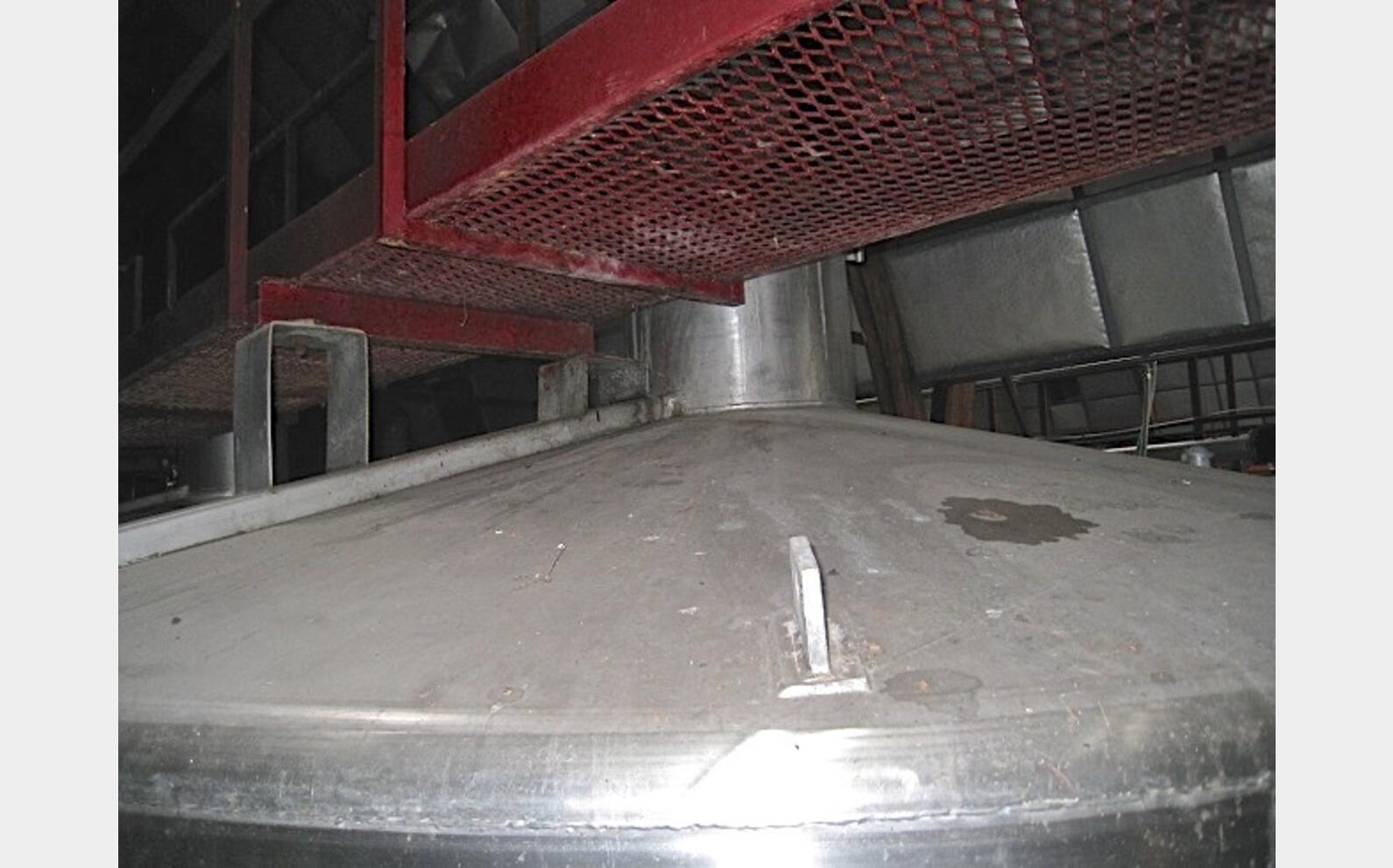 cuve inox cylindrique Volume : 32000 litres (320 hls)