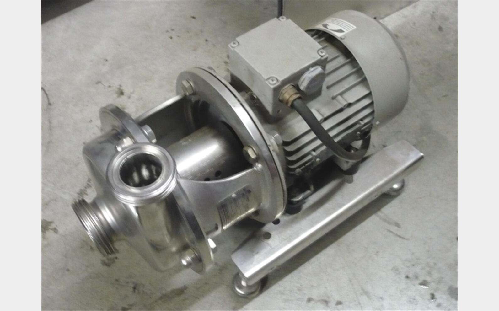 pompe centrifuge INOX 316L Ann&eacute;e : 2003 Marque : PIERRE GUERIN