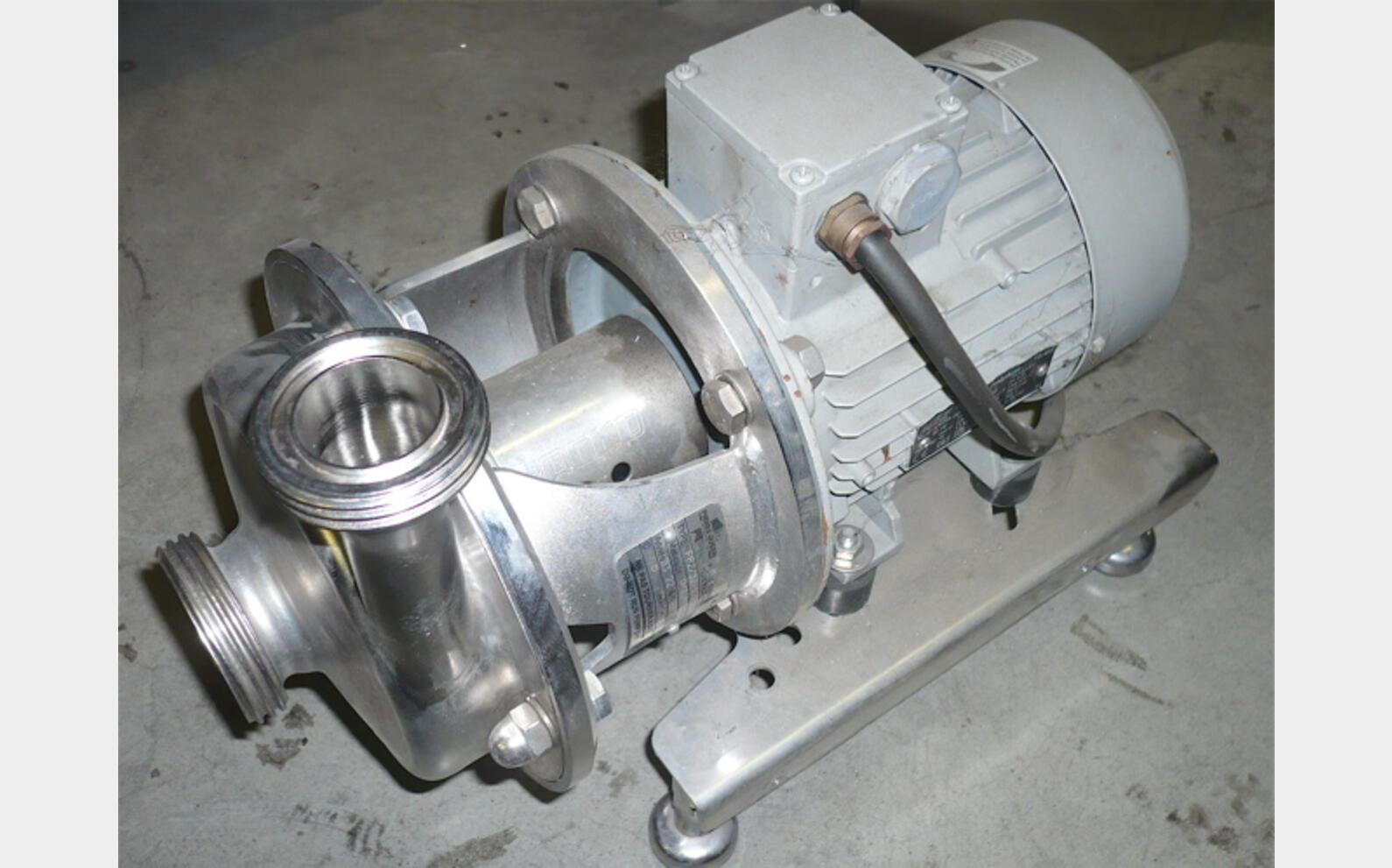 pompe centrifuge INOX 316L Ann&eacute;e : 2003 Marque : PIERRE GUERIN