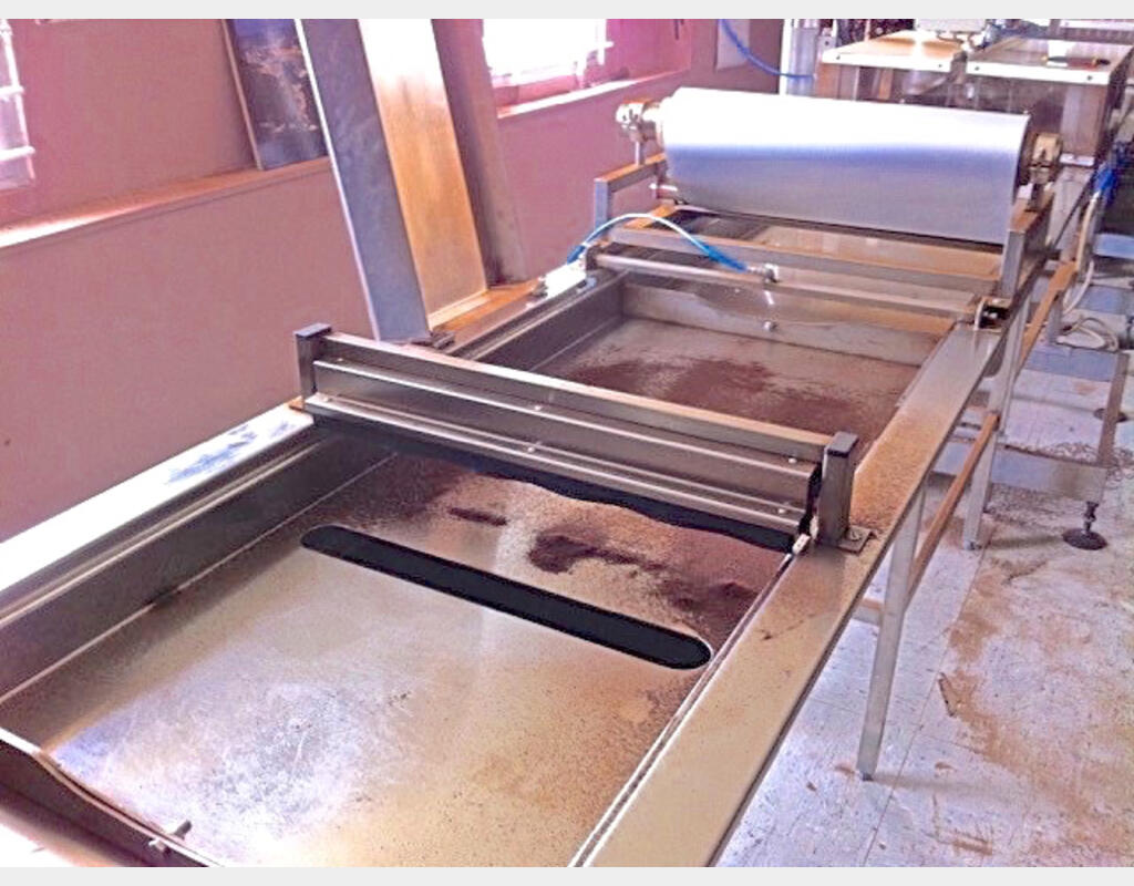 Machine &agrave; fabriquer PU0118