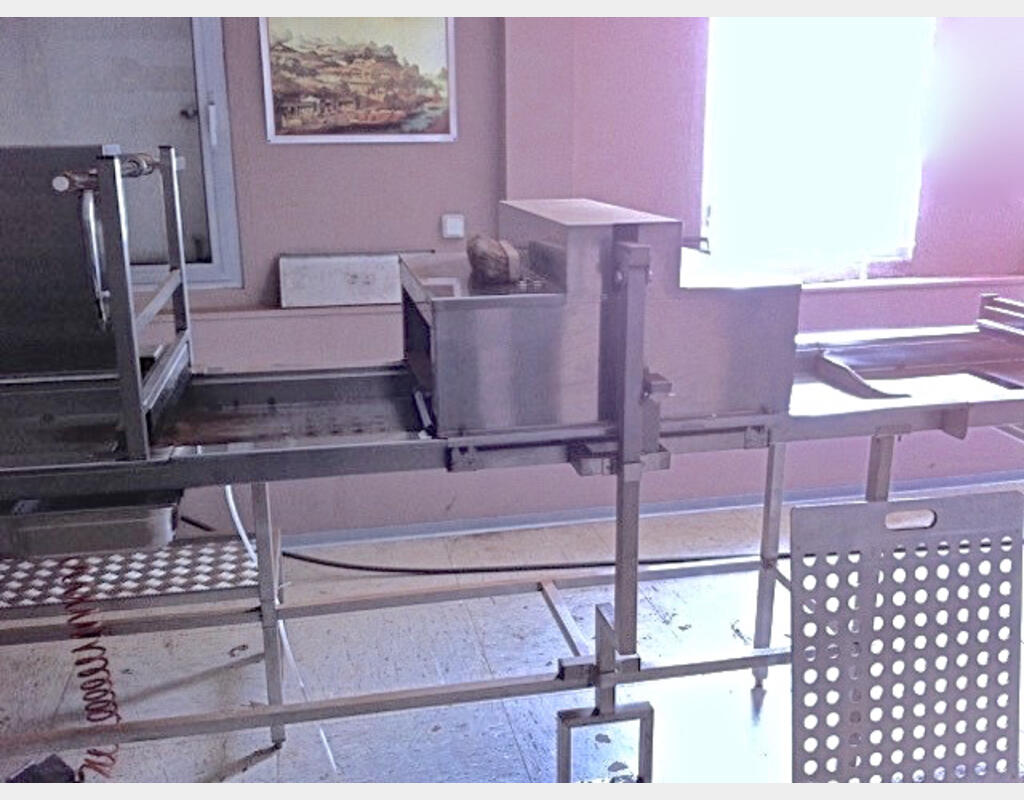 Machine &agrave; fabriquer PU0118