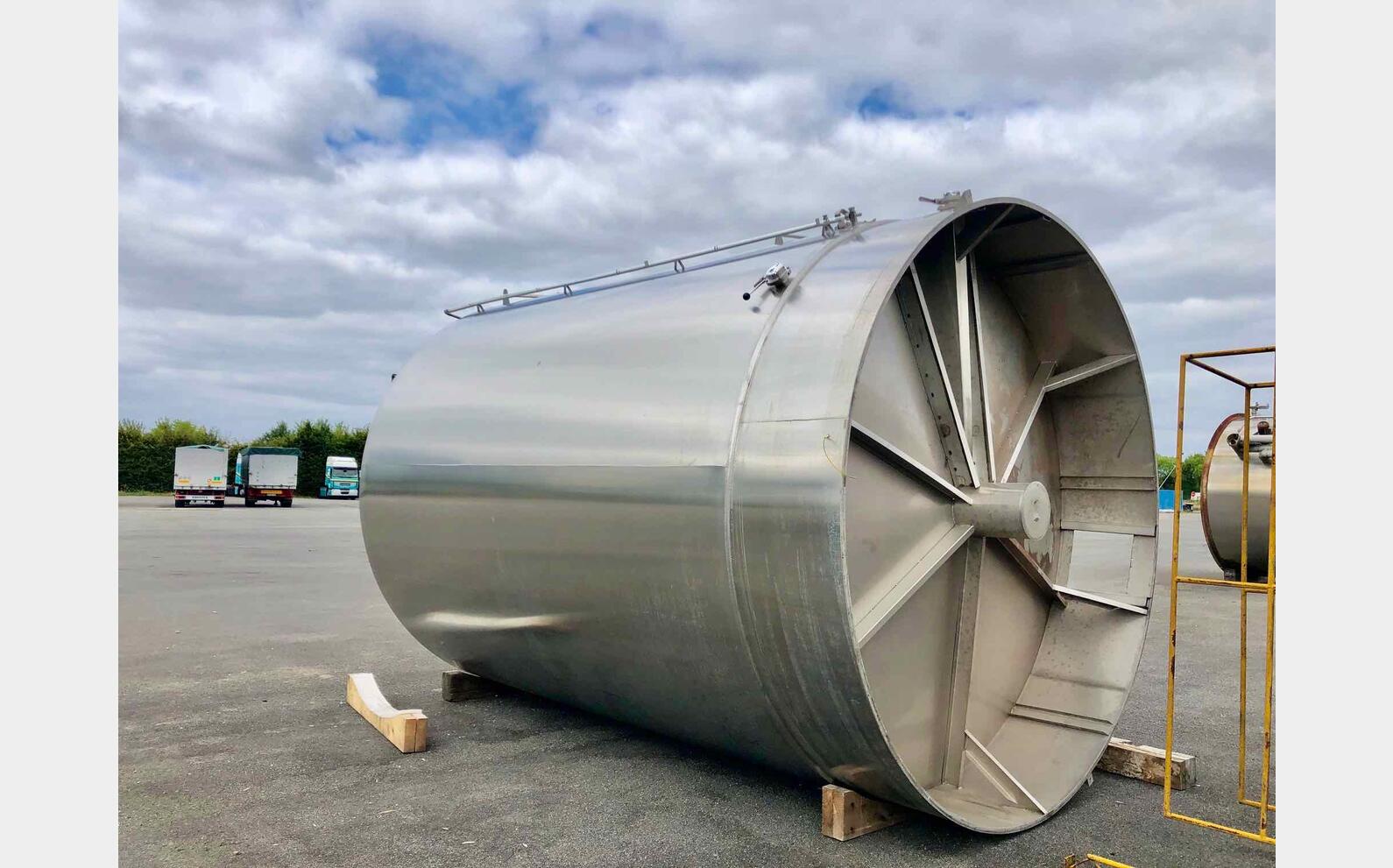 316L stainless steel tank 375 HL (37 500 liters)