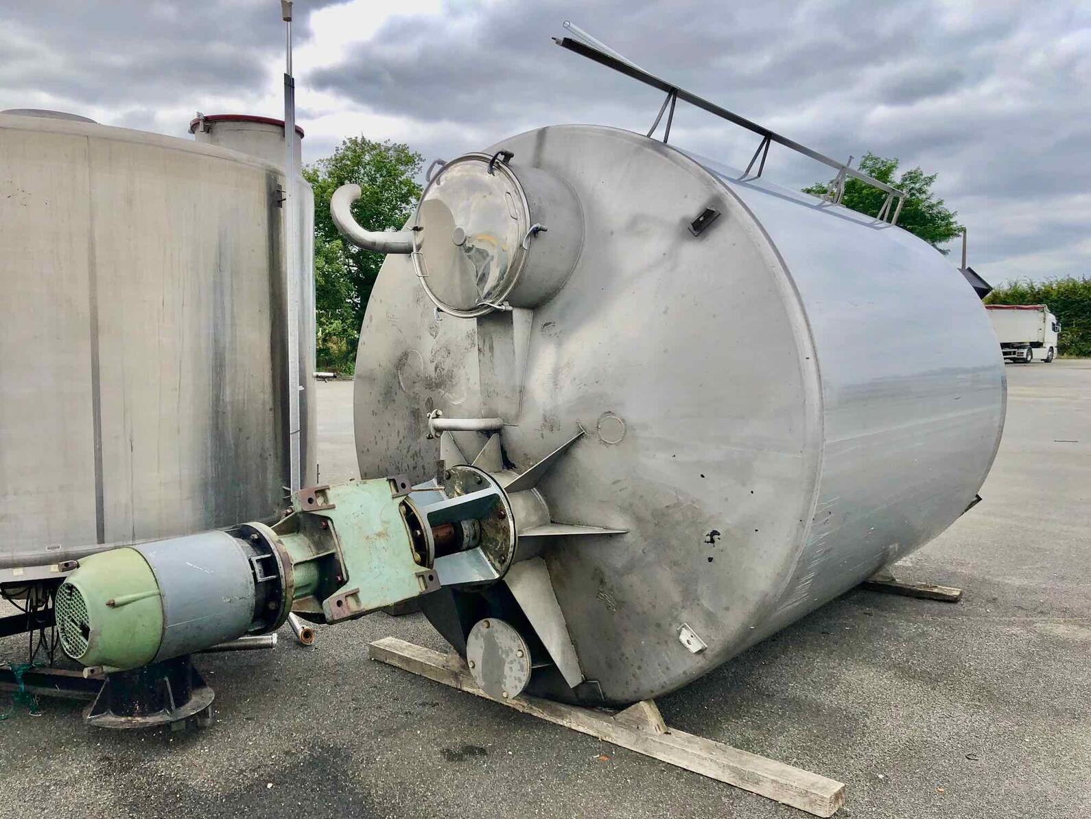 Stainless steel tank 316L - Closed