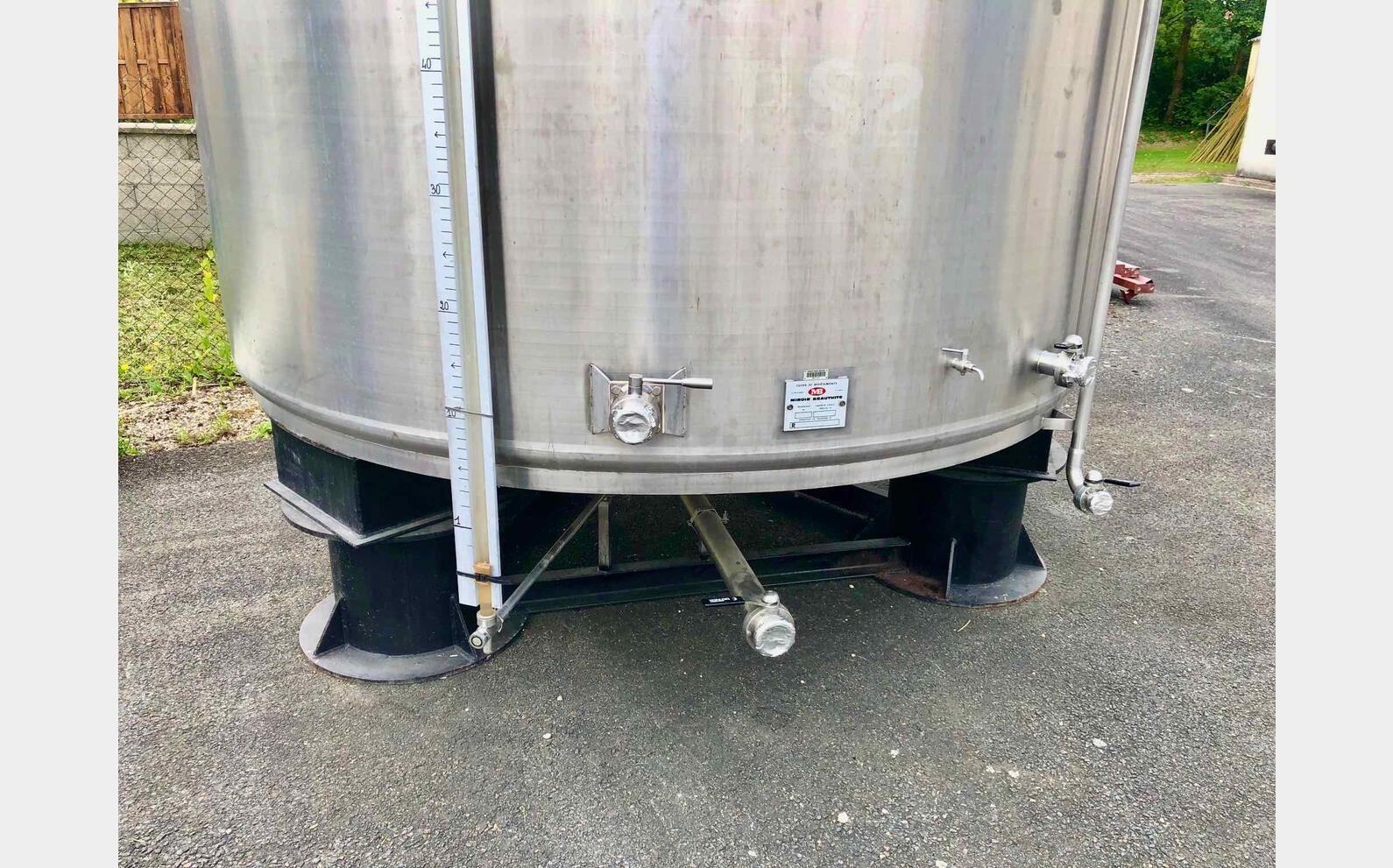 Cuve inox 316L 158 HL (15 800 litres)