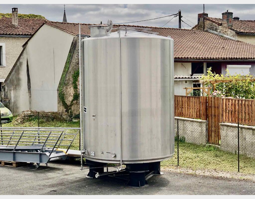 Stainless steel tank 316L - Closed - Agitated