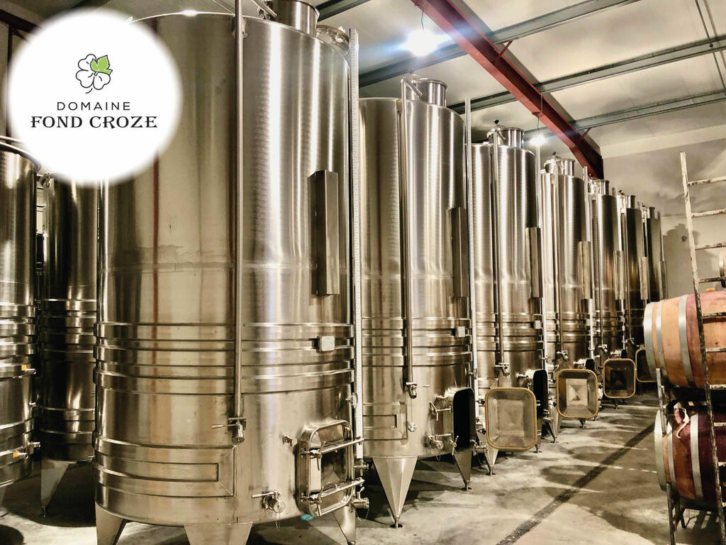 arsilac-fond-croze-cuve-inox-installation