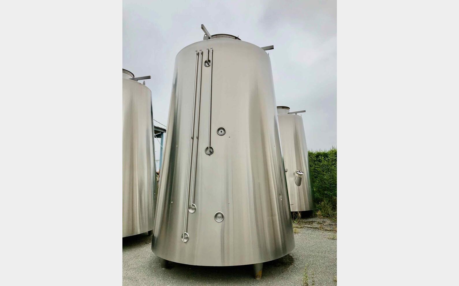 Stainless steel tank - compartmentalized 149 HL (14 900 liters) BIO INOX