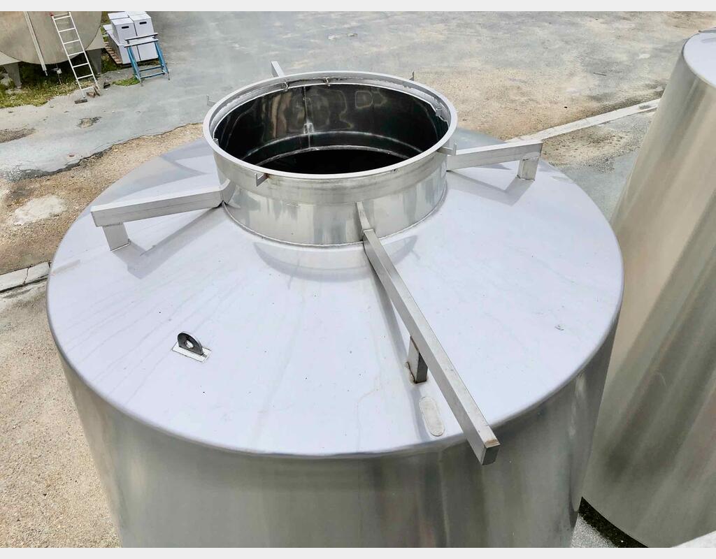 Stainless steel tank 304 L - Isolated tronconics - Compartmentalized and shell circuit