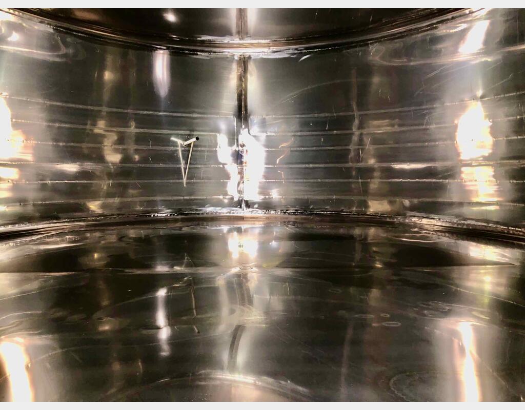 Stainless steel tank 304 L - Isolated tronconics - Compartmentalized and shell circuit