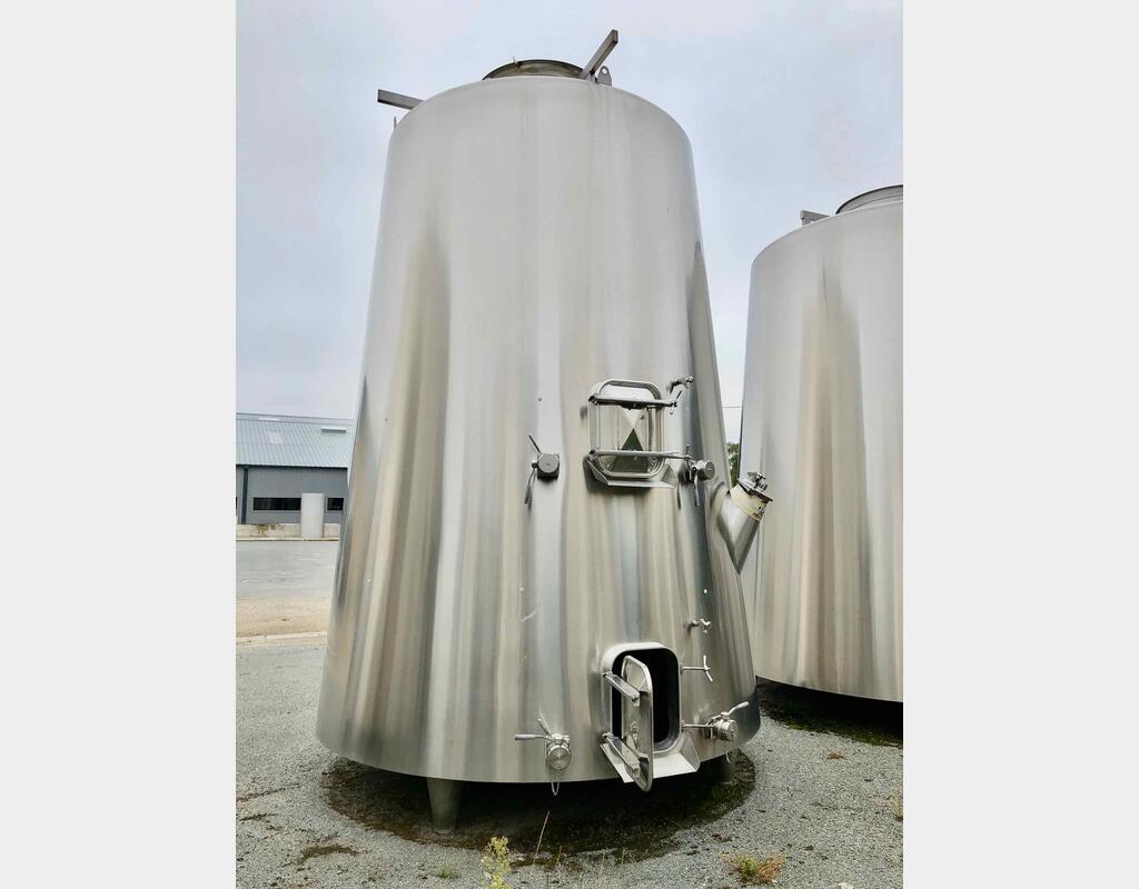 Stainless steel tank 304 L - Isolated tronconics - Compartmentalized and shell circuit