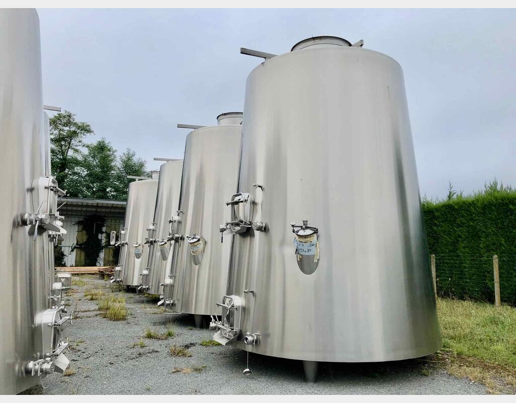 Stainless steel tank - compartmentalized 208 HL (20 800 liters) BIO INOX