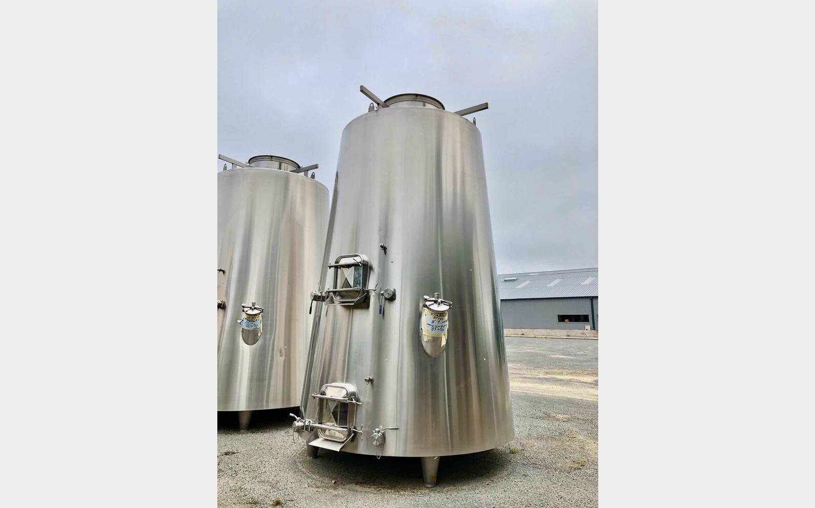 Stainless steel tank - compartmentalized 149 HL (14 900 liters) BIO INOX