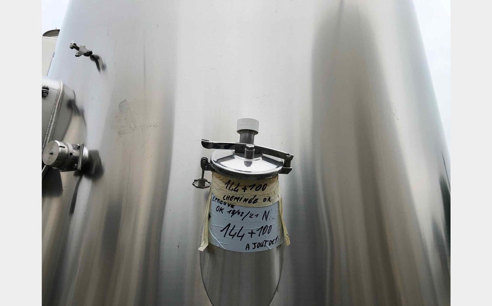 Stainless steel tank - compartmentalized 244 HL (24 400 liters) BIO INOX