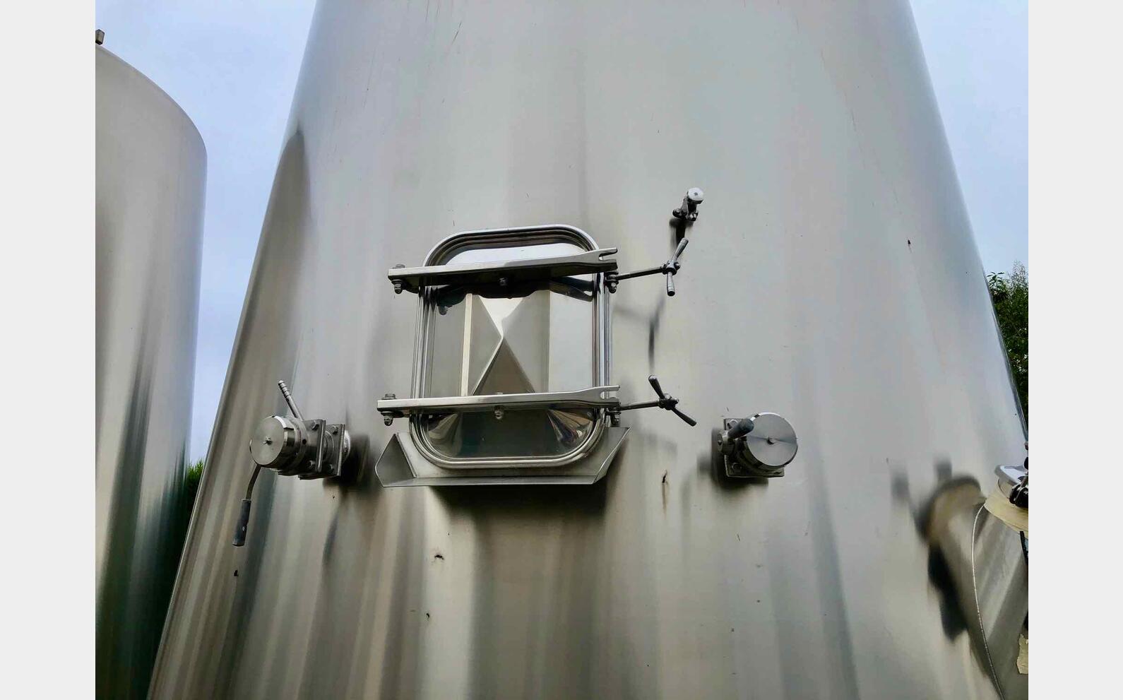 Stainless steel tank - compartmentalized 172 HL (17 200 liters) BIO INOX