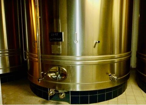 Cuve de fermentation INOX 316L - Verticale fond plat sur radier avec jupe