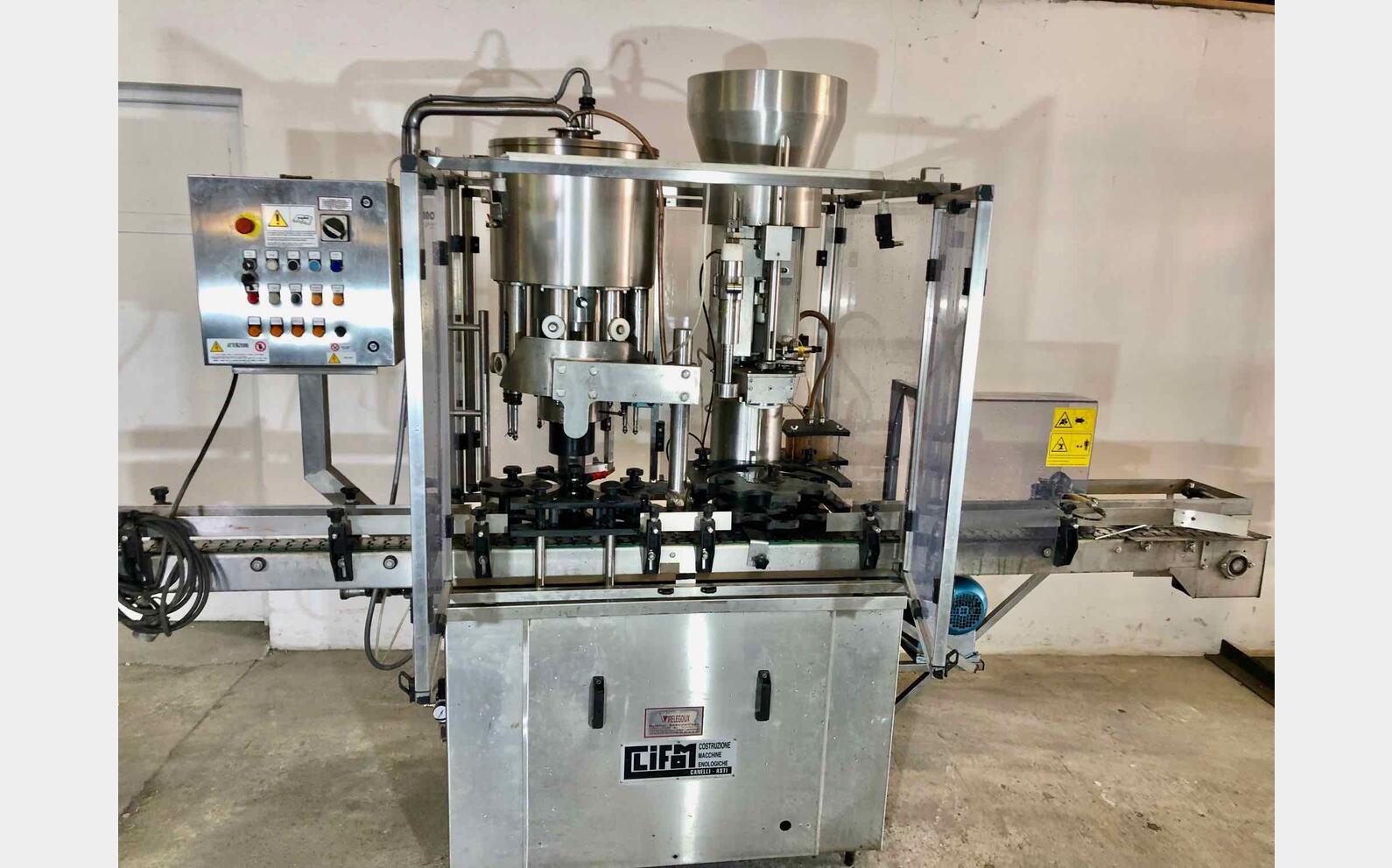 Tireuse boucheuse Ann&eacute;e 1997 CLIFOM