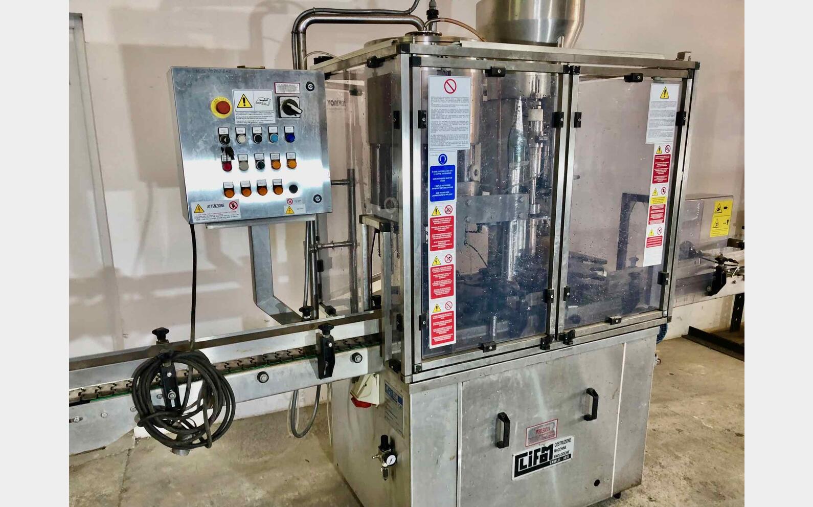 Tireuse boucheuse Ann&eacute;e 1997 CLIFOM