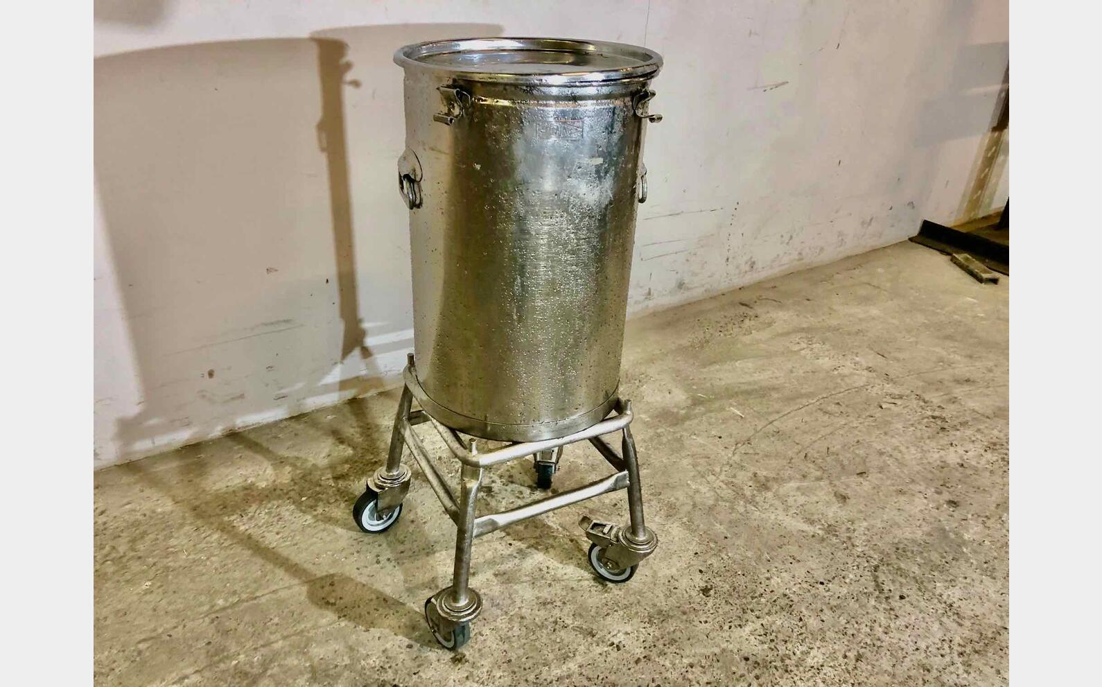 F&ucirc;t inox 304 - Sur roues 50 litres