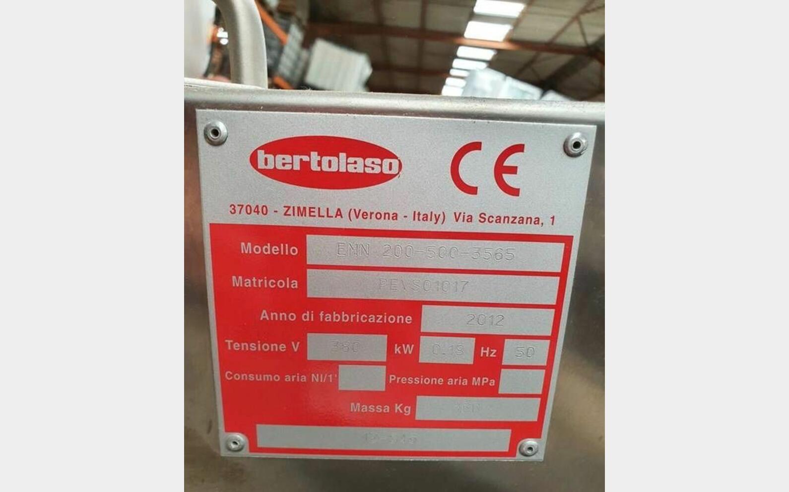 Bertolaso 6 head capper 8000 Bt/H