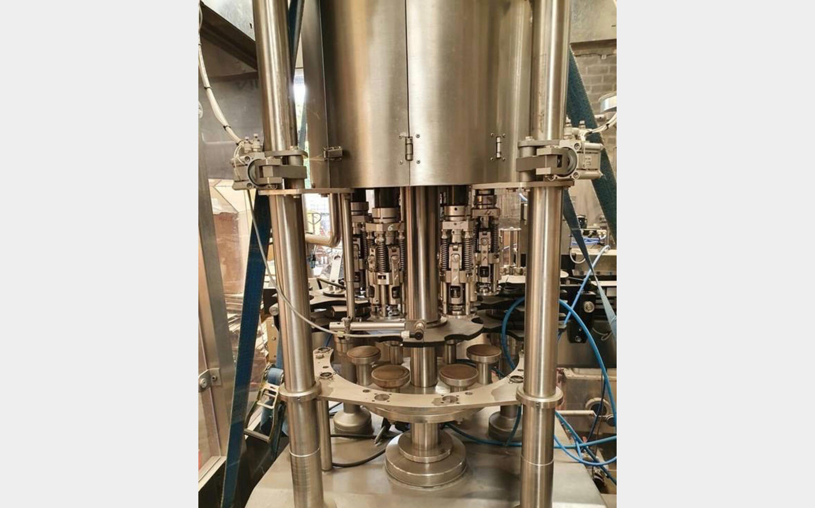 BERTOLASO - Capsuleuse Cadence : 8000 Bt/heure BERTOLASO