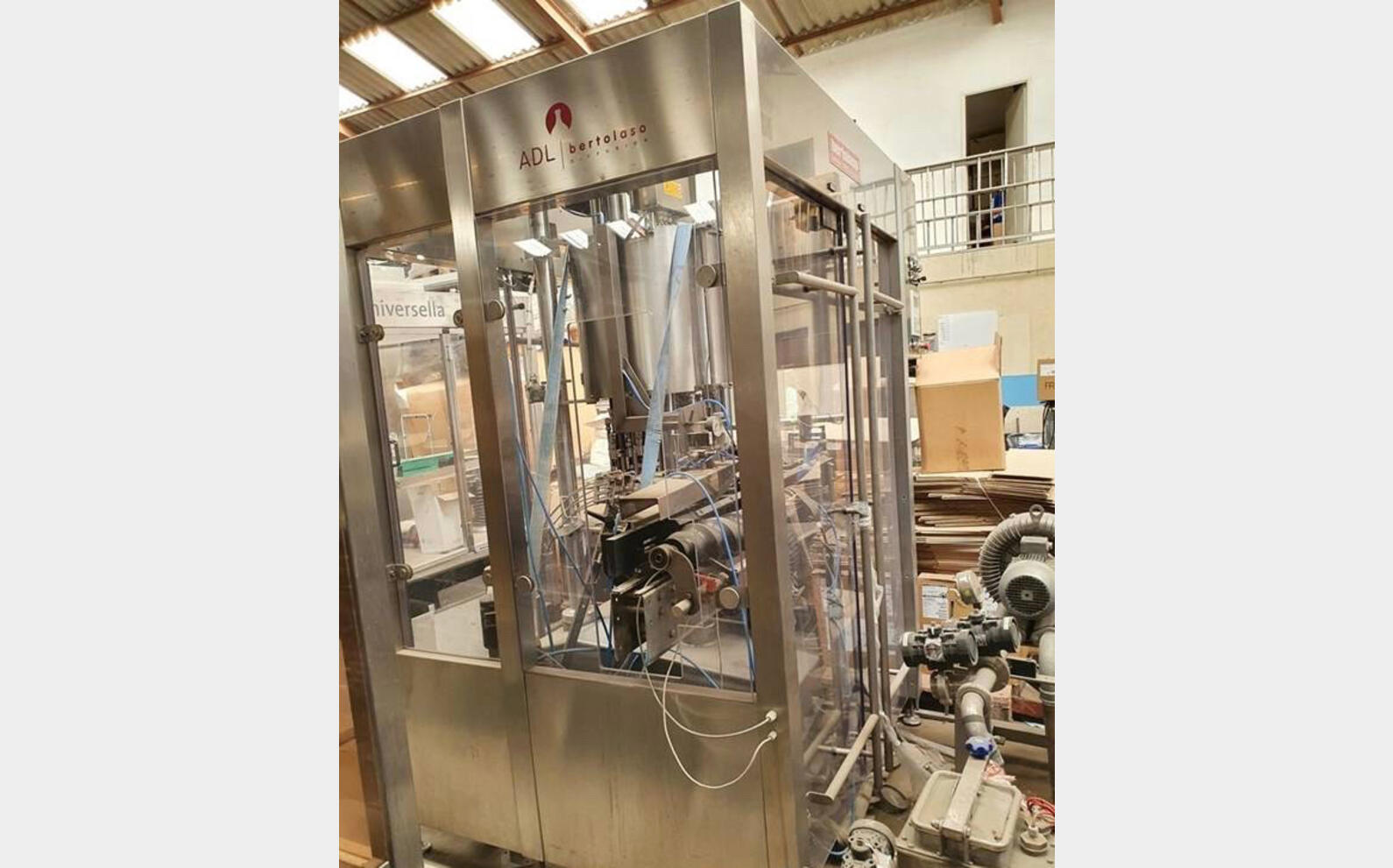 BERTOLASO - Capsuleuse Cadence : 8000 Bt/heure BERTOLASO