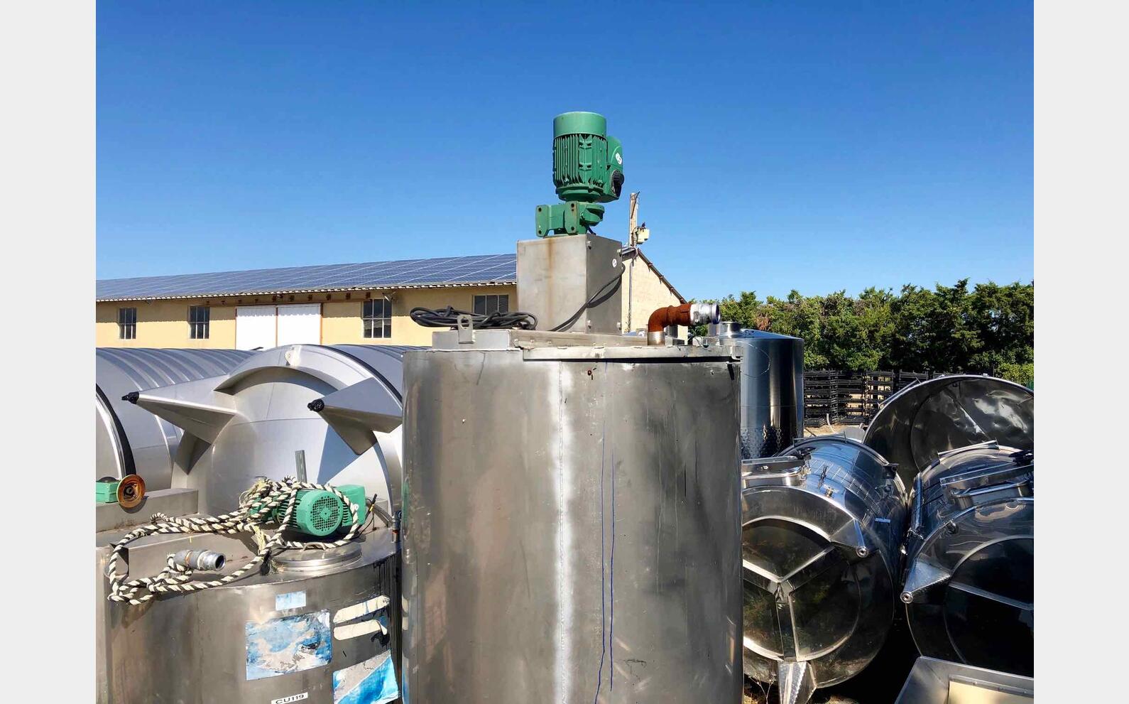 Cuve m&eacute;lange inox 25 HL (2 500 litres)