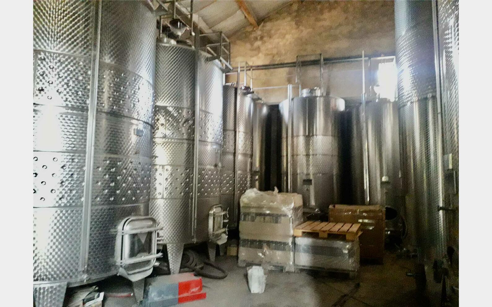 Stainless steel tank 100 HL (10 000 liters)