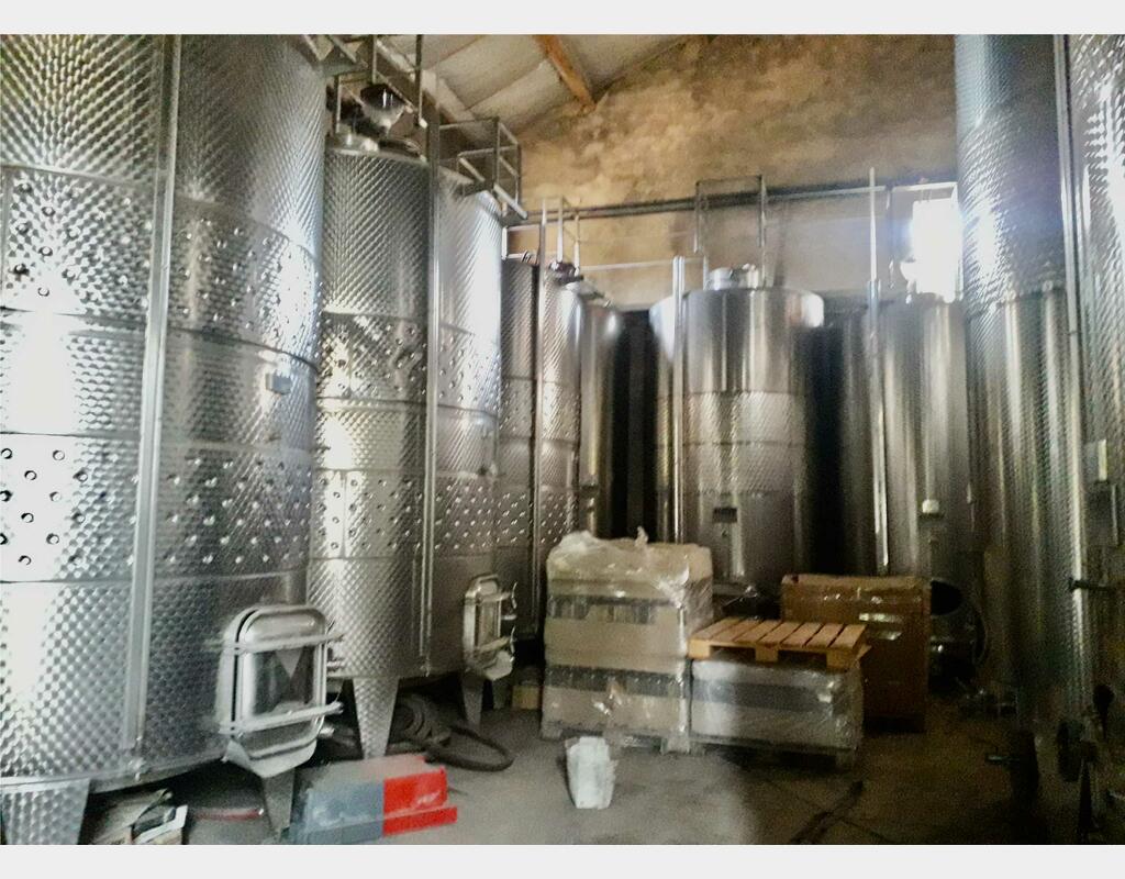 Stainless steel tank 100 HL (10 000 liters)