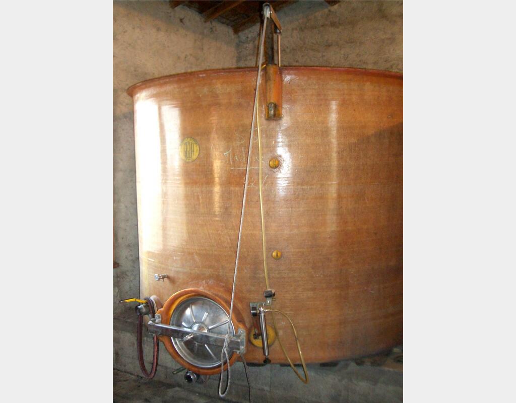 5.000 L Verticale Fond plat .