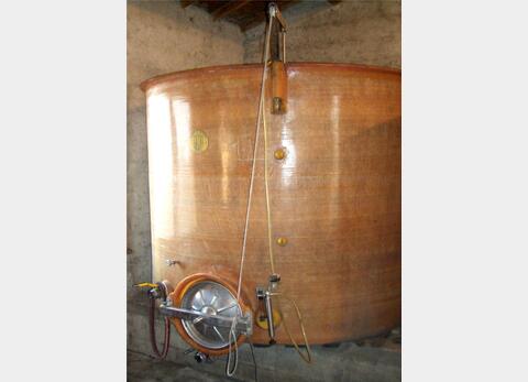 5.000 L Verticale Fond plat .