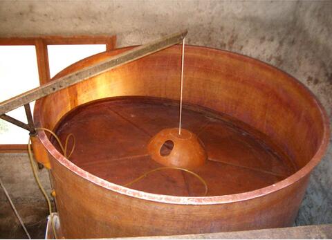 5.000 L Verticale Fond plat .