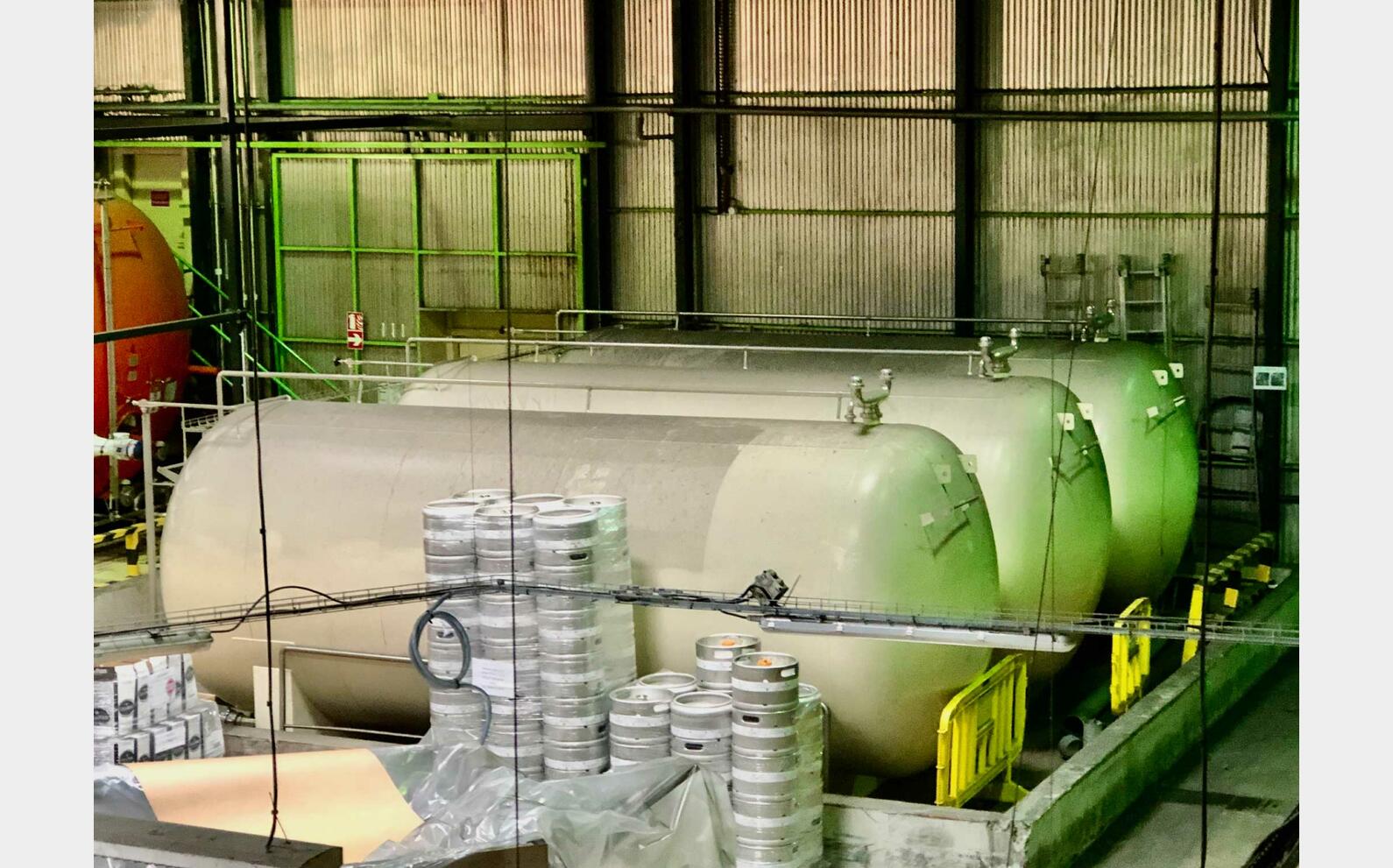 Coated steel tank  215 HL (21 500 liters)