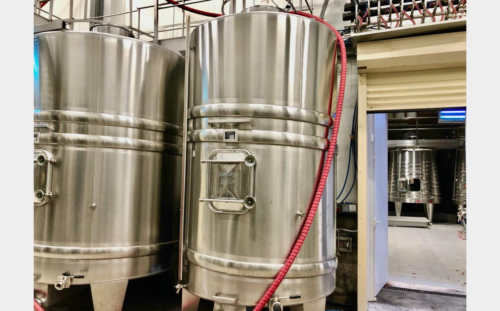 Stainless steel tank 304 53 HL (5 300 liters) LEJEUNE