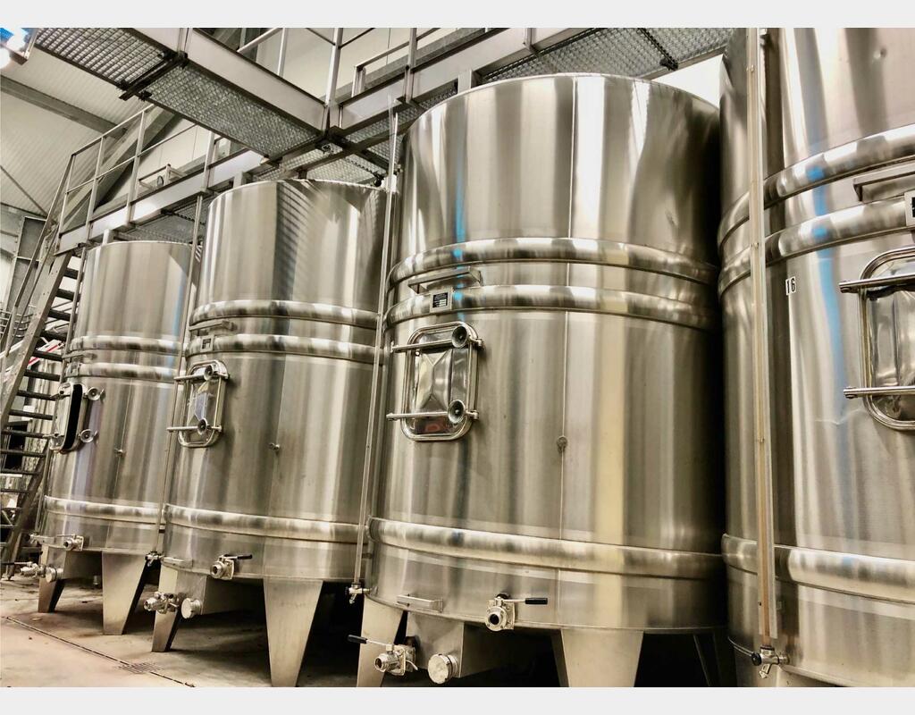 Stainless steel tank 304 90 HL (9 000 liters) LEJEUNE