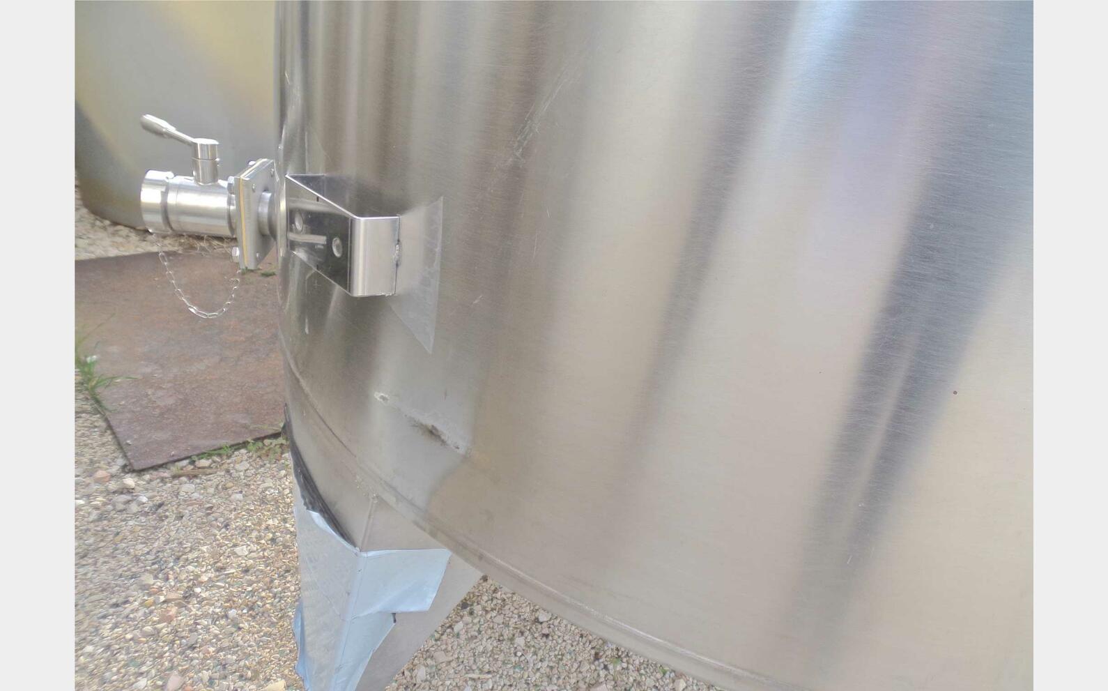 Cuve Inox chapeau flottant de 28 hls MATERIEL NEUF ARSILAC