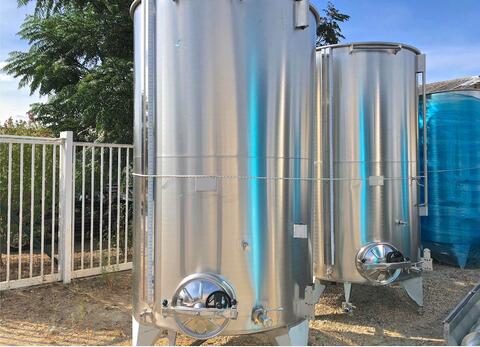 Cuve INOX chapeau flottant de 5000 litres Volume : 5000 litres