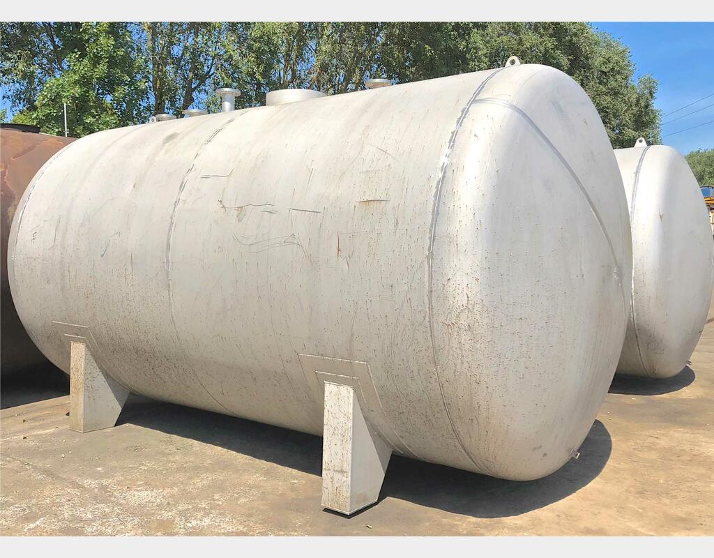 Horizontal stainless steel storage tank - 250 HL (25 000 Liters)