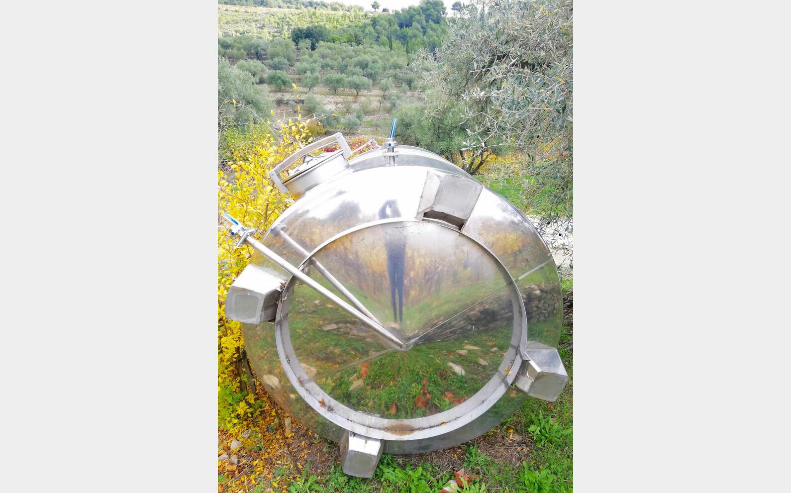 Cuve inox - Sur pieds 90 HL (9 000 litres) SERBATOIO INOX