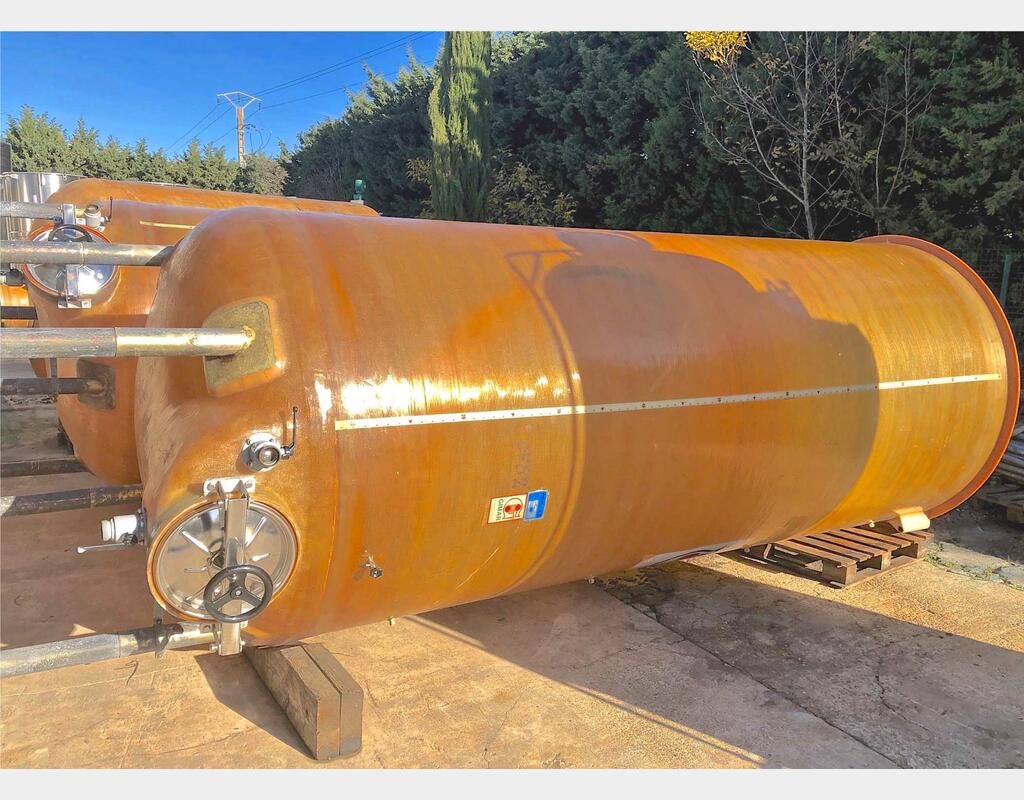 Cuve polyester chapeau flottant Marque : GIMAR