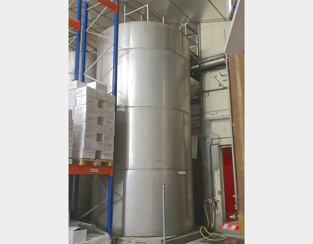 Cuve de stockage inox fond plat - Volume : 265 hectos (26500 litres)