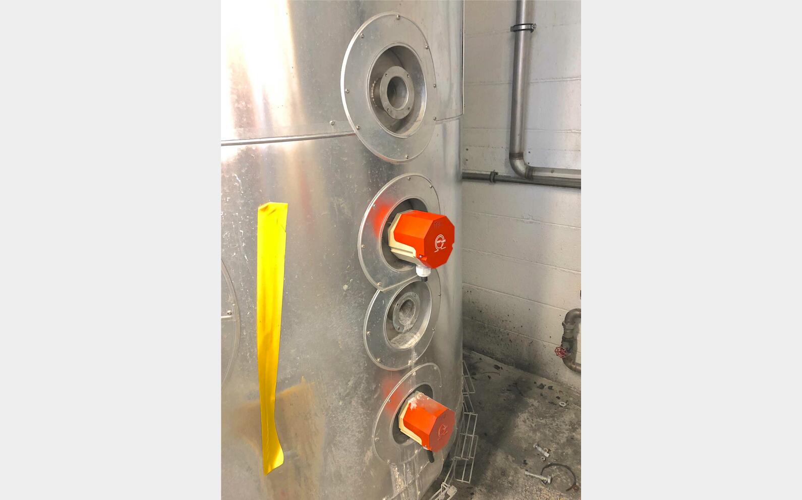 Insulated stainless steel storage tank