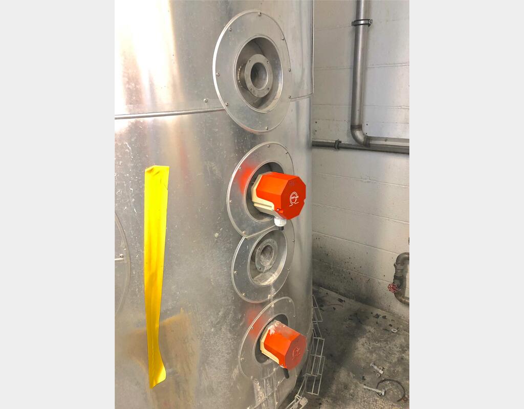 Insulated stainless steel storage tank - Volume: 3.000 liters