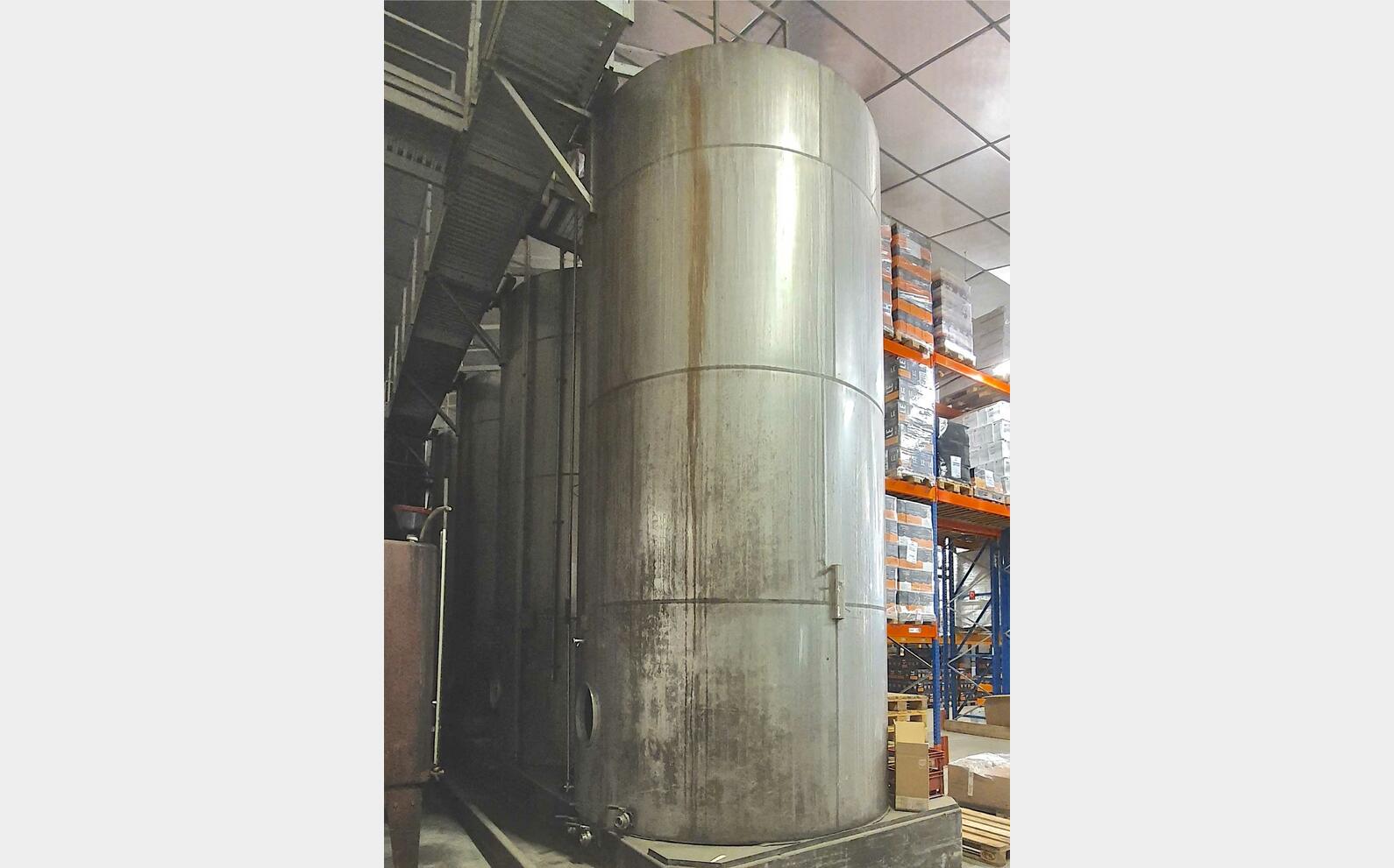 cuve stockage inox fond plat