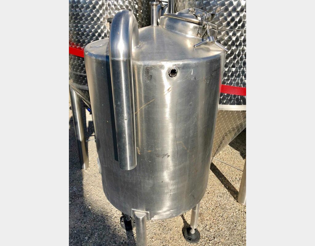 Cuve inox cylindrique - verticale sur pieds