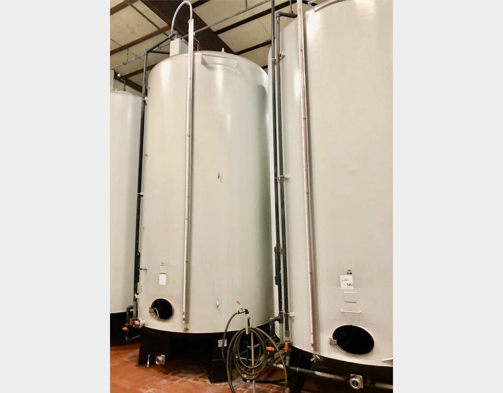 Epoxy steel tank