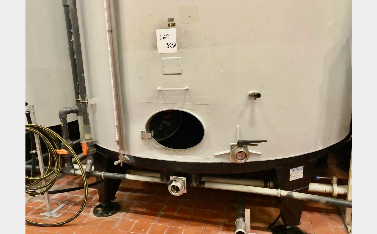 Epoxy steel tank 325 HL (32 500 liters)